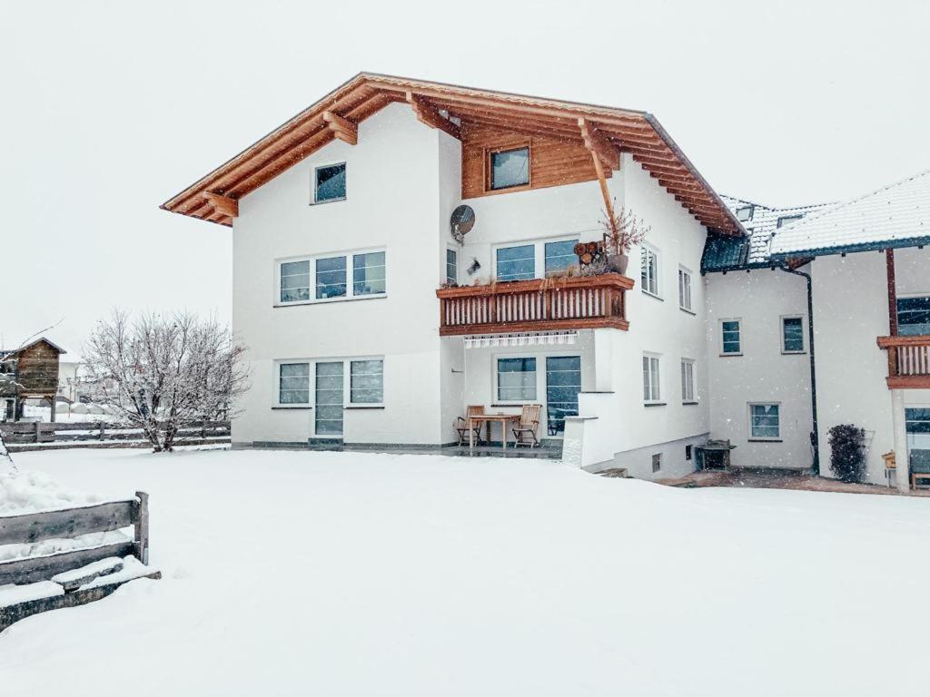 Ferienwohnung Olympia Axams Innsbruck Eksteriør bilde